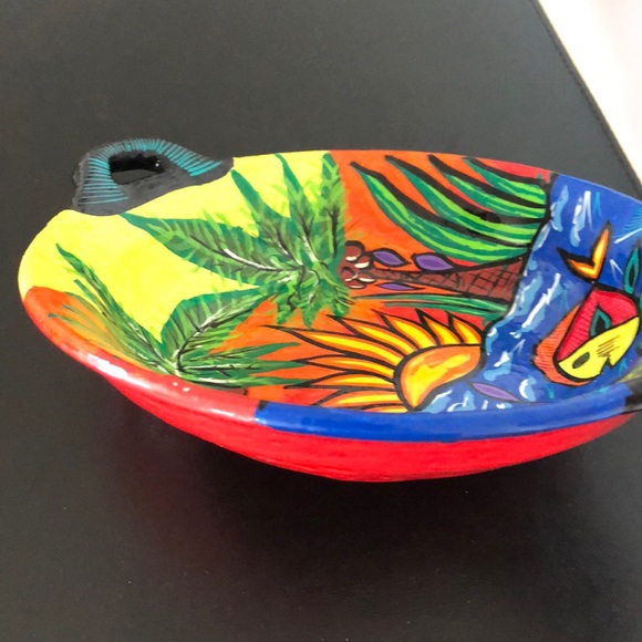 Hand painted bowl - island motif. Multi-purpose - Picture 2 of 5